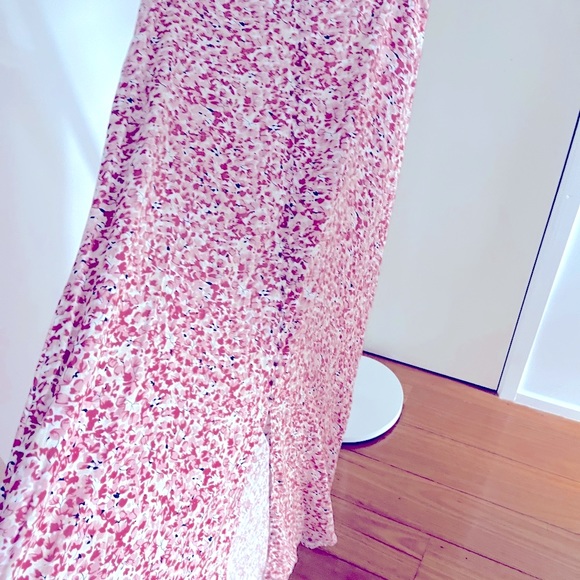 Floral Skirt - Size Medium - Picture 7 of 13